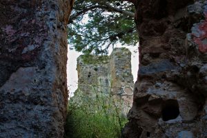 Macastre - Detalle de la torre del Castillo