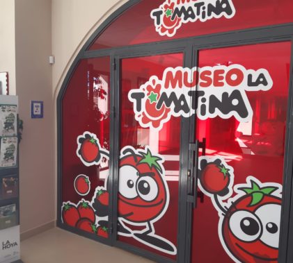 Puerta del Museo Tomatina